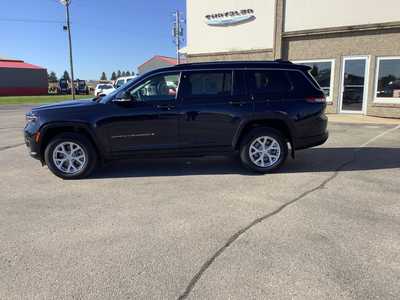 2023 Jeep Grand Cherokee L, $32975. Photo 2