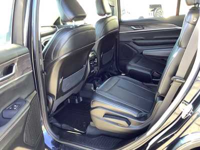 2023 Jeep Grand Cherokee L, $32975. Photo 8