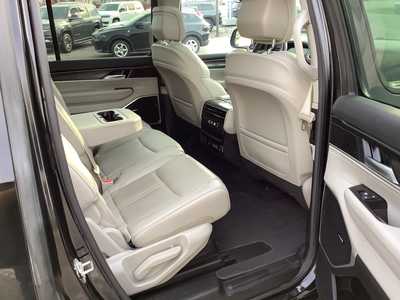 2022 Jeep Wagoneer, $39975. Photo 8