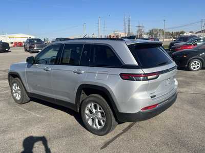 2023 Jeep Grand Cherokee, $35975. Photo 4
