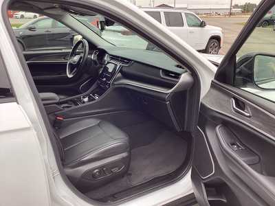 2022 Jeep Grand Cherokee L, $31975. Photo 7