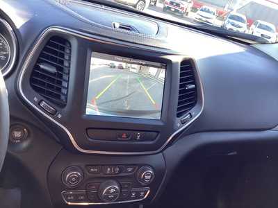 2022 Jeep Cherokee, $25575. Photo 12