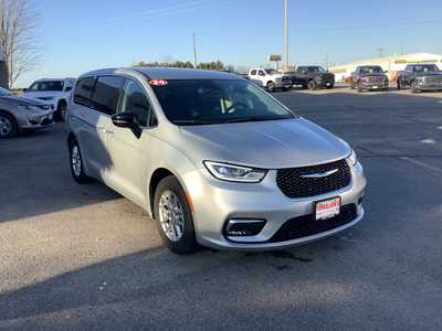2024 Chrysler Pacifica, $32575. Photo 6