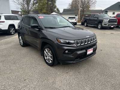 2022 Jeep Compass, $22575. Photo 2