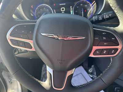 2026 Chrysler Pacifica, $46443. Photo 9
