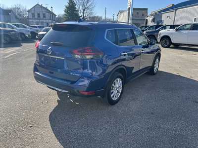 2018 Nissan Rogue, $12975. Photo 3