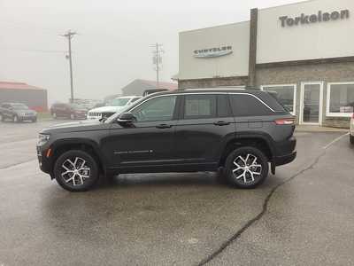 2023 Jeep Grand Cherokee, $29975. Photo 2