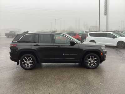 2023 Jeep Grand Cherokee, $29975. Photo 5