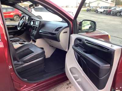 2018 Dodge Caravan, Grand, $11975. Photo 7
