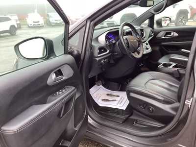 2018 Chrysler Pacifica, $13975. Photo 10