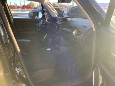 2022 Jeep Renegade, $18975. Photo 7