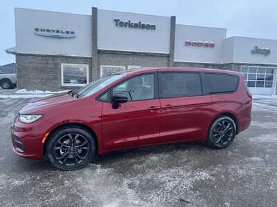 2026 Chrysler Pacifica, $43278. Photo 2