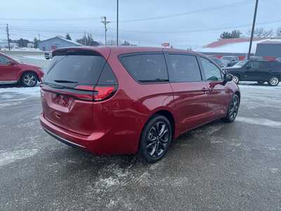 2026 Chrysler Pacifica, $43278. Photo 4