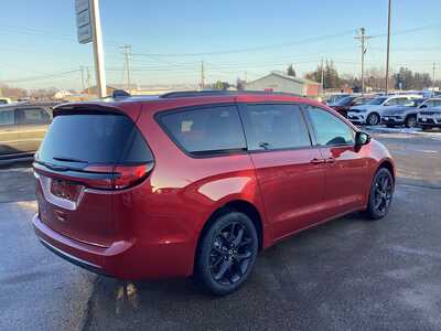 2026 Chrysler Pacifica, $50237. Photo 4