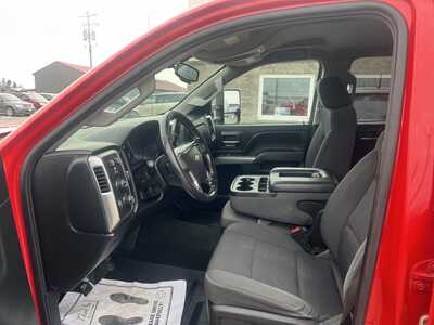 2019 Chevrolet 2500 Crew Cab, $29975. Photo 7