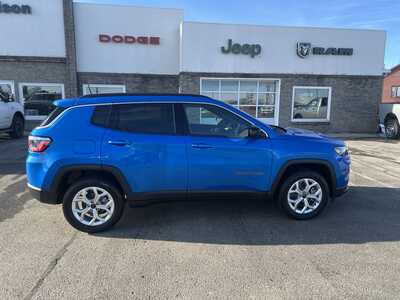 2026 Jeep Compass, $30215. Photo 2