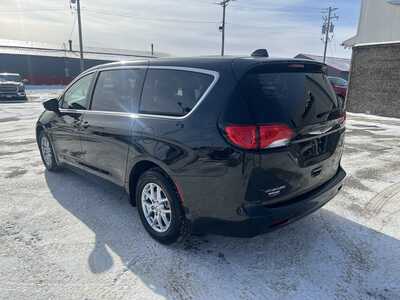 2023 Chrysler Voyager, $23975. Photo 3