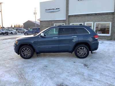 2020 Jeep Grand Cherokee, $19975. Photo 2