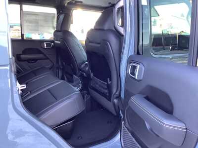 2026 Jeep Gladiator, $48187. Photo 9