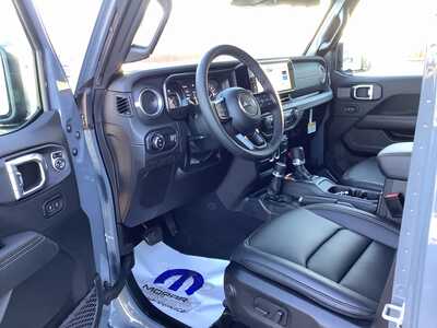 2026 Jeep Gladiator, $48187. Photo 10