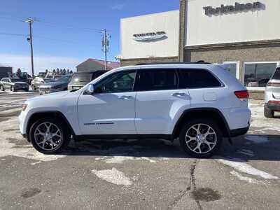 2019 Jeep Grand Cherokee, $21575. Photo 2