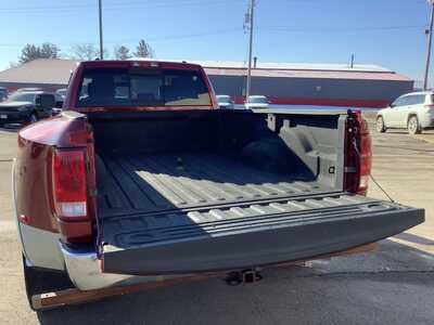 2011 RAM 3500 Crew Cab, $14975. Photo 4