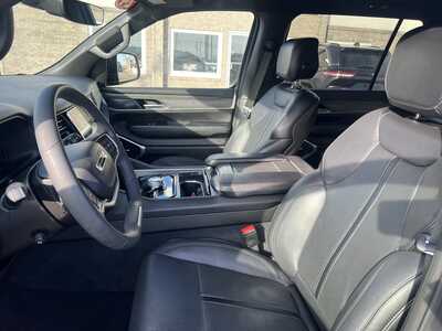 2024 Jeep Wagoneer, $48575. Photo 9