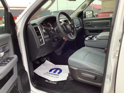 2017 RAM 1500 Ext Cab, $18975. Photo 10