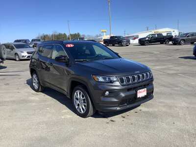 2023 Jeep Compass, $23575. Photo 6