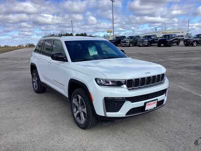 2026 Jeep Grand Cherokee, $47210. Photo 6