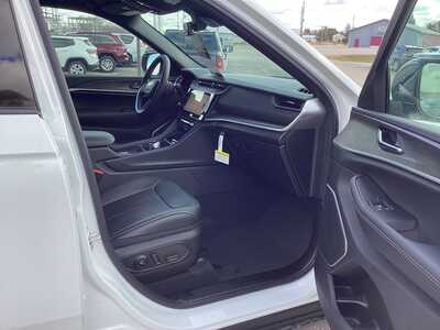 2026 Jeep Grand Cherokee, $47210. Photo 7