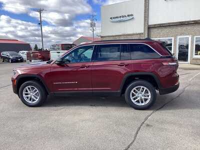 2026 Jeep Grand Cherokee, $42692. Photo 2