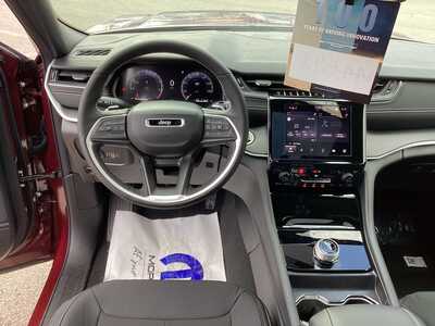 2026 Jeep Grand Cherokee, $42692. Photo 11