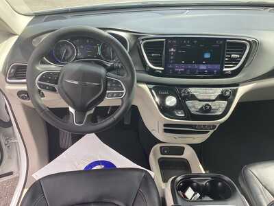 2023 Chrysler Pacifica, $29575. Photo 12