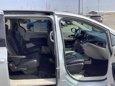 2023 Chrysler Pacifica, $29575. Photo 8