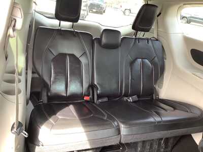 2023 Chrysler Pacifica, $29575. Photo 9