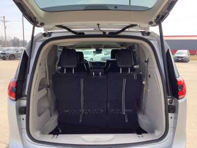 2023 Chrysler Pacifica, $29575. Photo 10