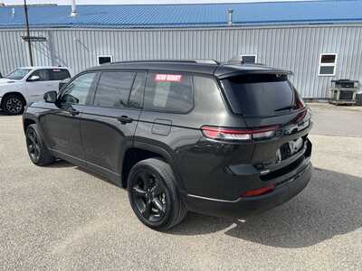 2022 Jeep Grand Cherokee L, $30975. Photo 4