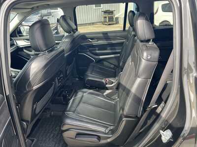2022 Jeep Grand Cherokee L, $30975. Photo 5