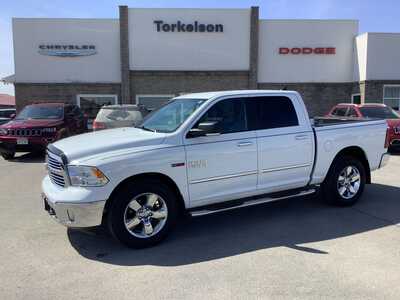2015 RAM 1500 Crew Cab, $21975. Photo 1