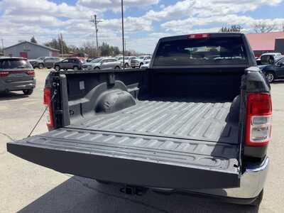 2022 RAM 2500 Crew Cab, $33975. Photo 4