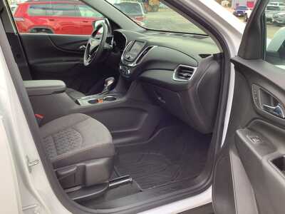 2022 Chevrolet Equinox, $20575. Photo 7