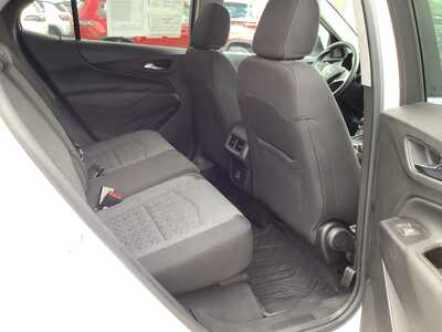 2022 Chevrolet Equinox, $20575. Photo 8