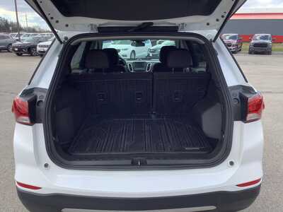 2022 Chevrolet Equinox, $20575. Photo 9