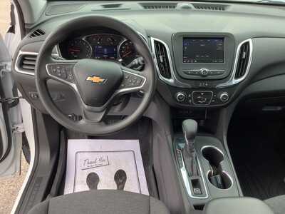 2022 Chevrolet Equinox, $20575. Photo 11