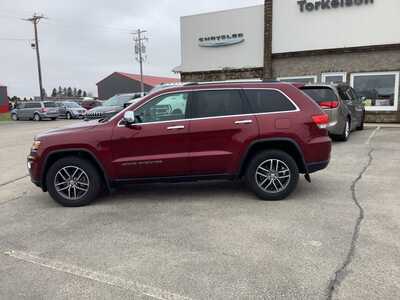 2018 Jeep Grand Cherokee, $15975. Photo 2