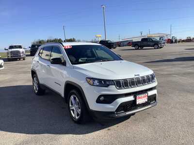 2023 Jeep Compass, $21575. Photo 6