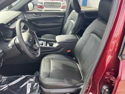 2026 Jeep Grand Cherokee L, $47981. Photo 5