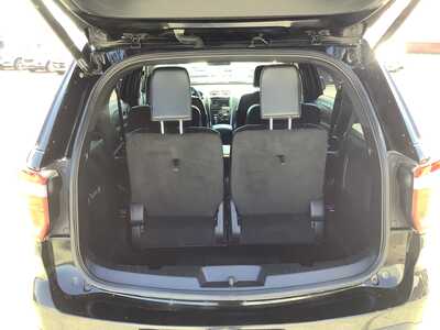 2016 Ford Explorer, $12975. Photo 9