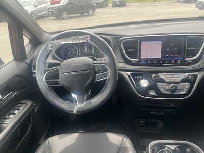 2027 Chrysler Pacifica, $45409. Photo 6